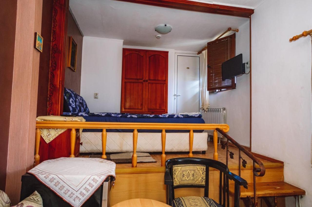 Arbat Guest Rooms 阿巴纳西 外观 照片